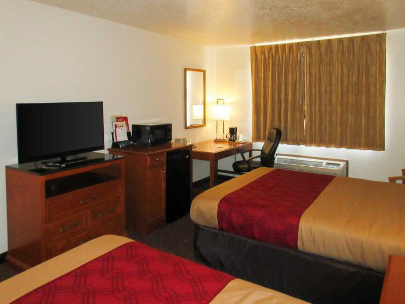 Econo Lodge Inn & Suites Albuquerque East I-40 Eubank Exit Exterior photo